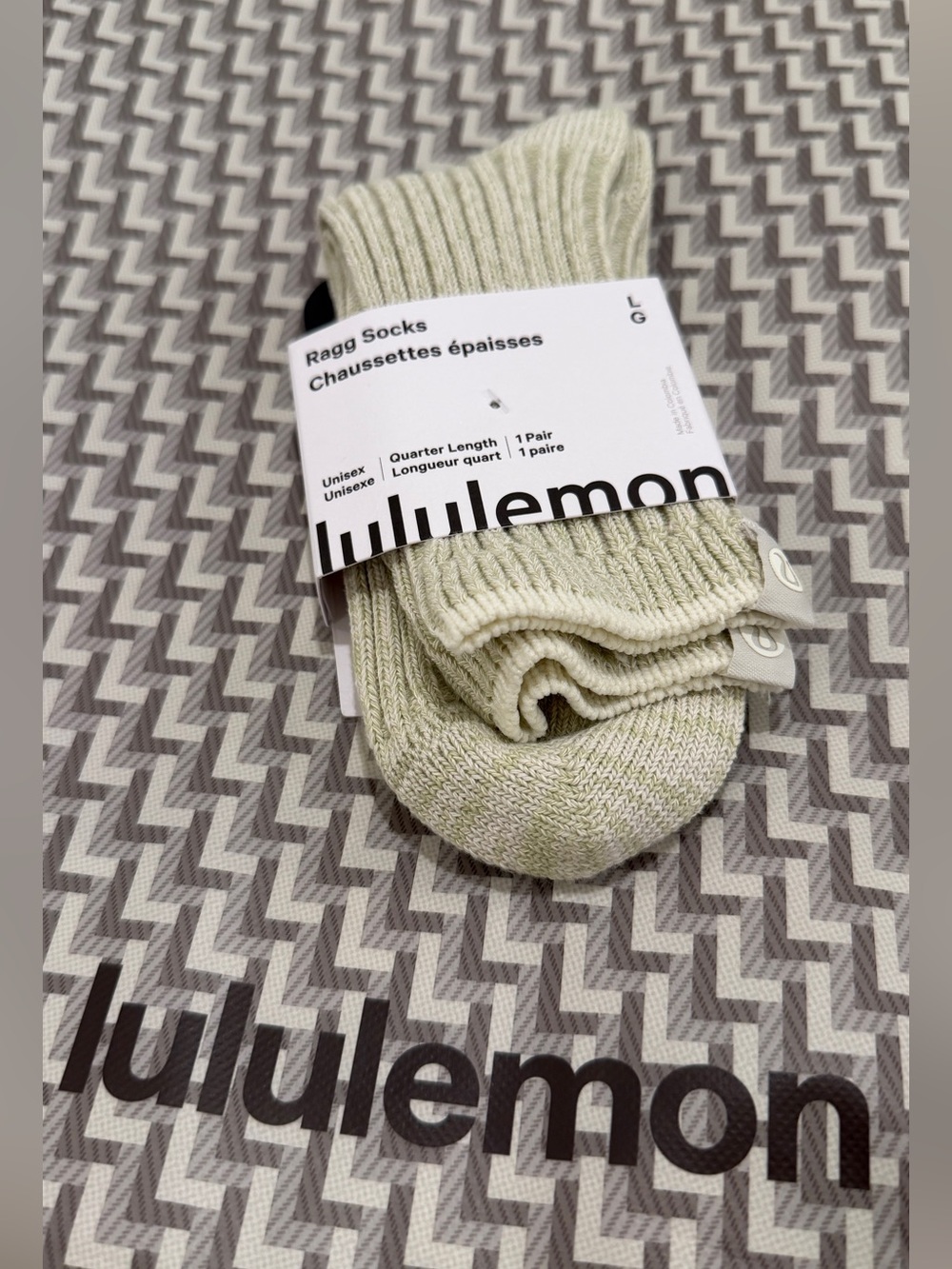 Lululemon Ragg Quarter-Length Socks — Light Sage with Cream Trim